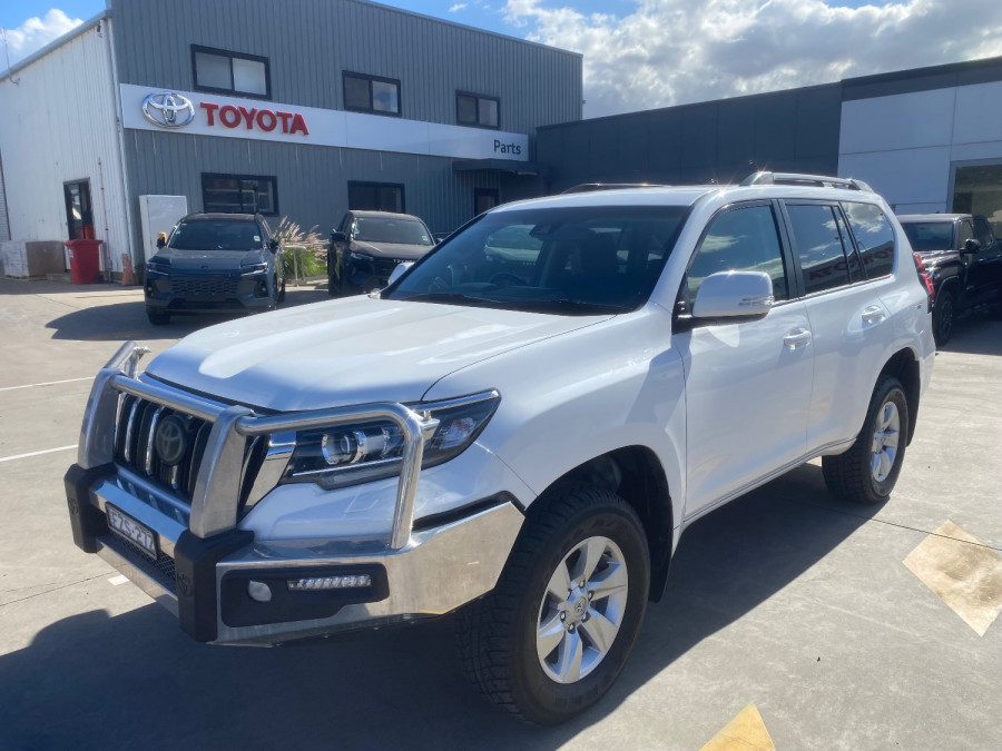 2018 Toyota LandCruiser Prado GDJ150R GXL SUV Image 3