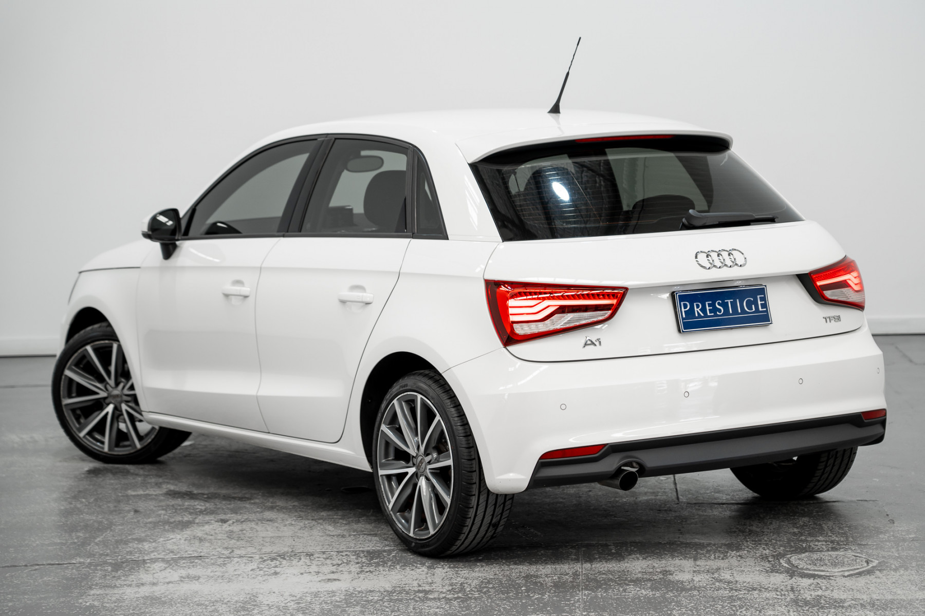2016 Audi A1 Sportback 1.0 Tfsi Hatch Image 9