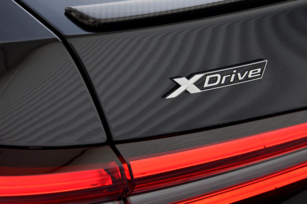 2025 BMW 5 Series G60 540d xDrive Sedan image 30