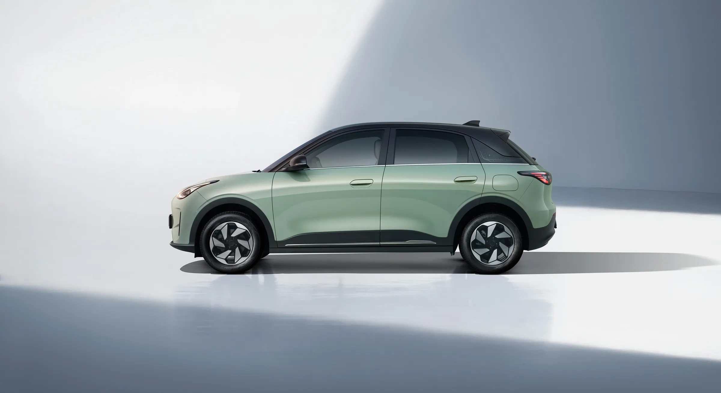 GEELY EX2: 6% OFF VEHICLE PRICE