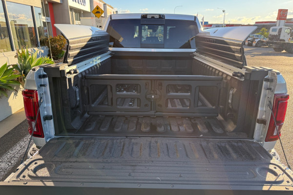2026 Ram 2500 XB9 Ute Image 8