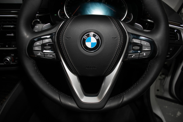 2018 BMW 5 Series 30d Luxury Line Sedan Image 18