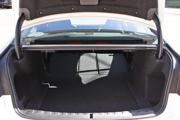 2025 BMW 3 Series G20 LCI II M340i xDrive Sedan image 7