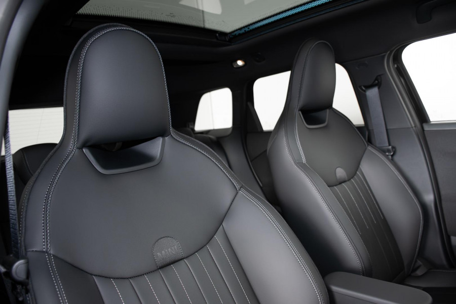 2026 MINI Aceman J05 SE Favoured Hatch