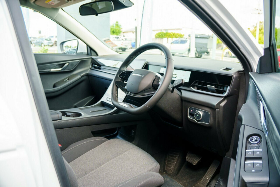 2026 Jaecoo J5 No Series Summit SUV Image 15