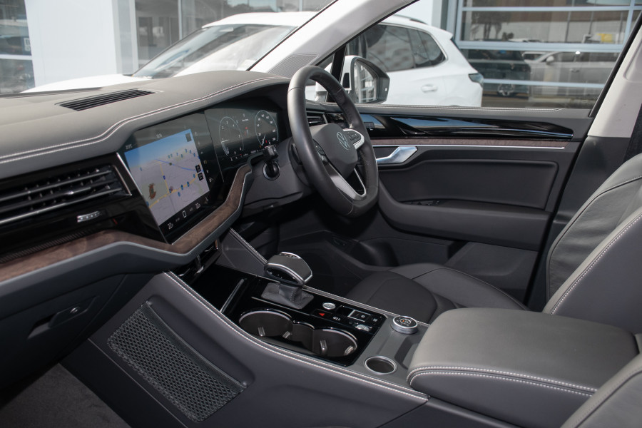 2025 Volkswagen Touareg RC 170TDI SUV