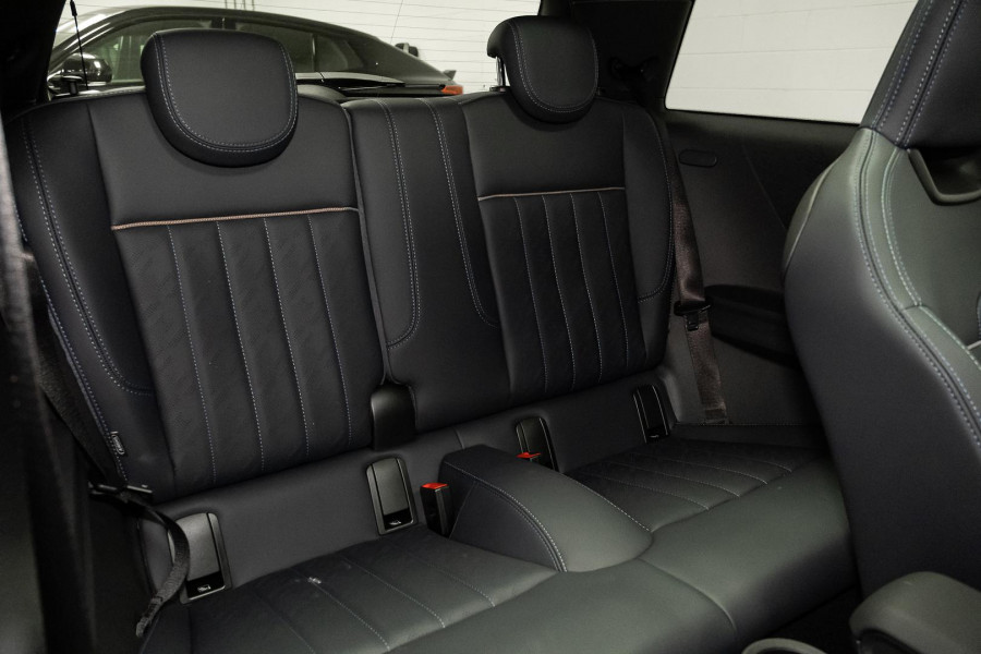 2026 MINI Cooper F66 S Favoured Hatch