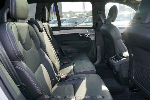 2026 Volvo XC90 L Series Black Edition SUV Image 8