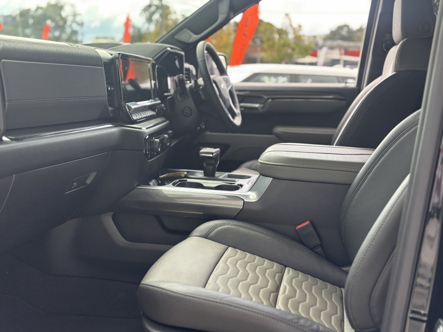 2025 Chevrolet Silverado T1 1500 ZR2 W/Tech Pack Ute Image 9