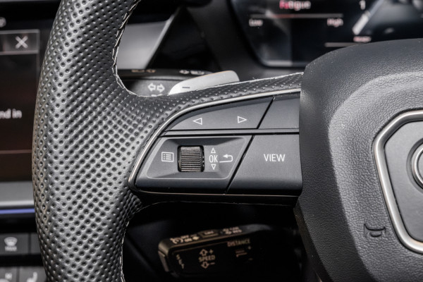 2025 Audi A3 GY TFSI 110kW S line Hatch image 11