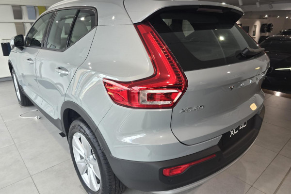 2024 MY25 Volvo XC40 XZ Plus B4 SUV Image 5
