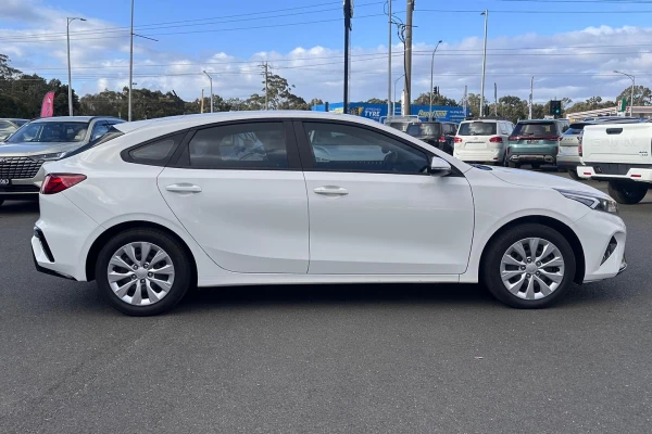 2024 Kia Cerato BD S Hatch Image 10