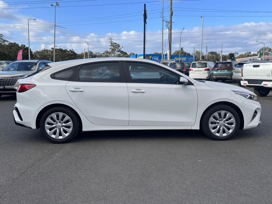 2024 Kia Cerato BD S Hatch Image 10