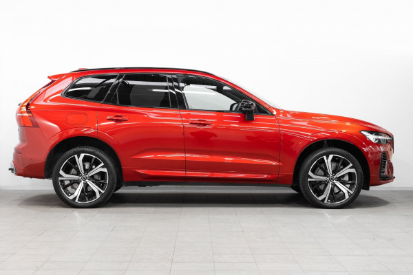 2022 Volvo XC60 UZ T8 Ultimate Recharge Plug in hybrid SUV Image 3