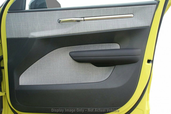 2024 Volvo EX30  Single Motor Extended Range Plus SUV Image 5