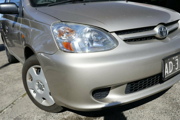 2003 Toyota Echo NCP12R MY03 Sedan Image 2