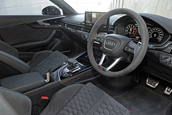 2024 Audi RS 4 B9 Competition SUV image 7