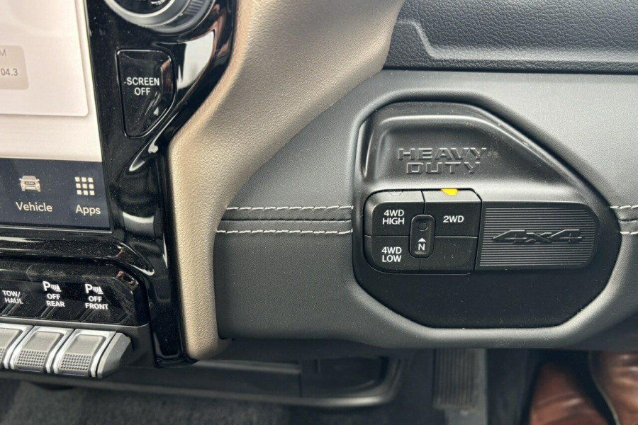 2023 Ram 2500 DJ Laramie Ute Image 13
