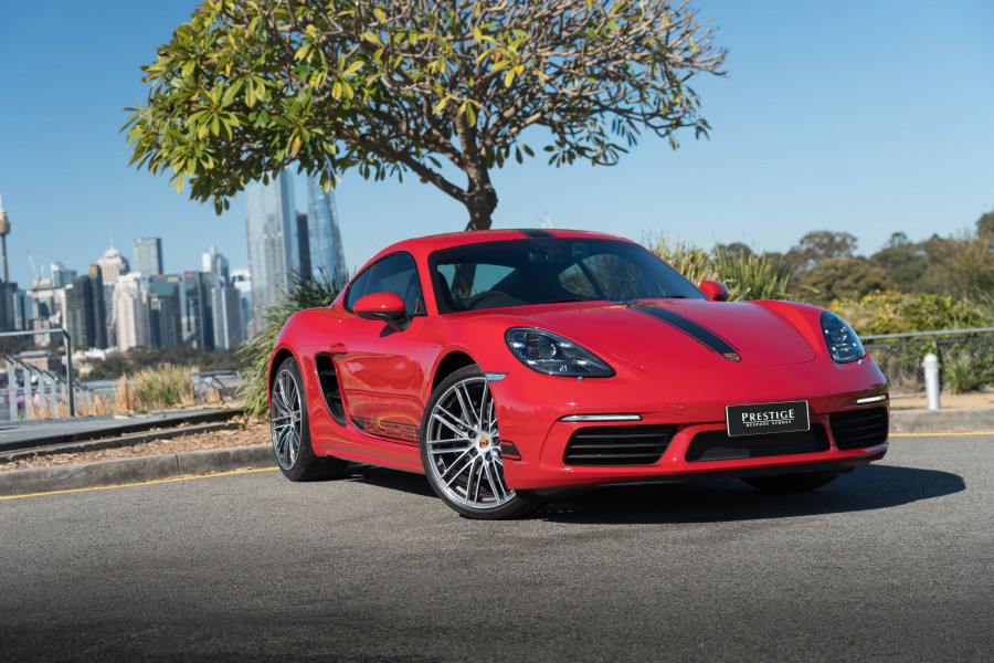 2024 Porsche 718 Cayman Coupe Image 1