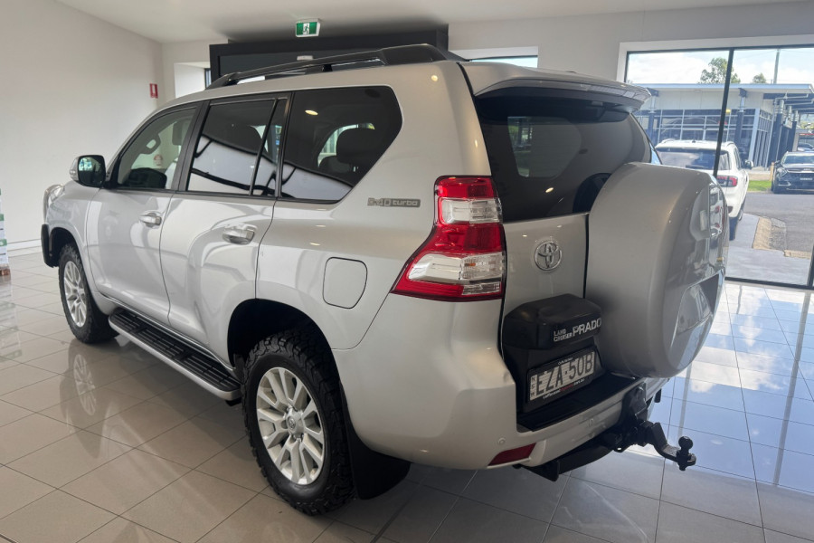 2014 Toyota LandCruiser Prado GDJ150R VX SUV Image 13