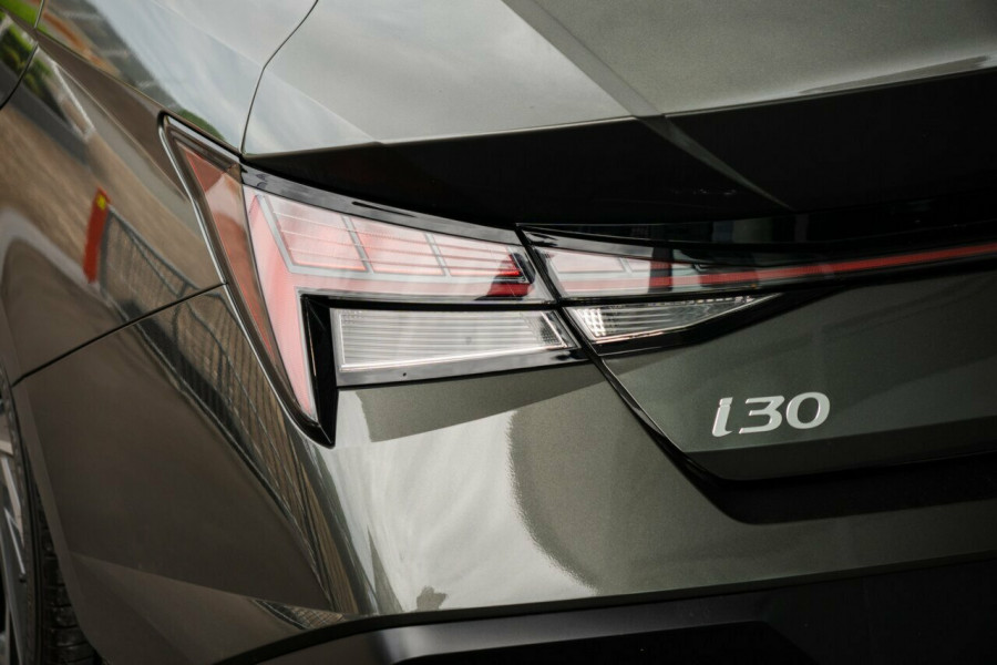 2024 Hyundai i30 CN7.V2 Premium Sedan Image 7