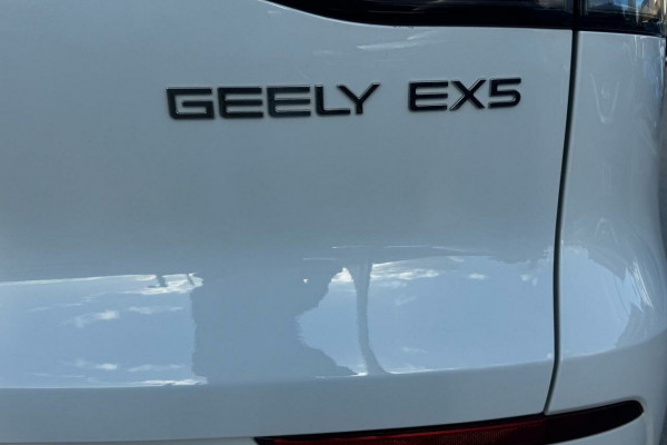 2025 Geely EX5 E245 Inspire SUV Image 9