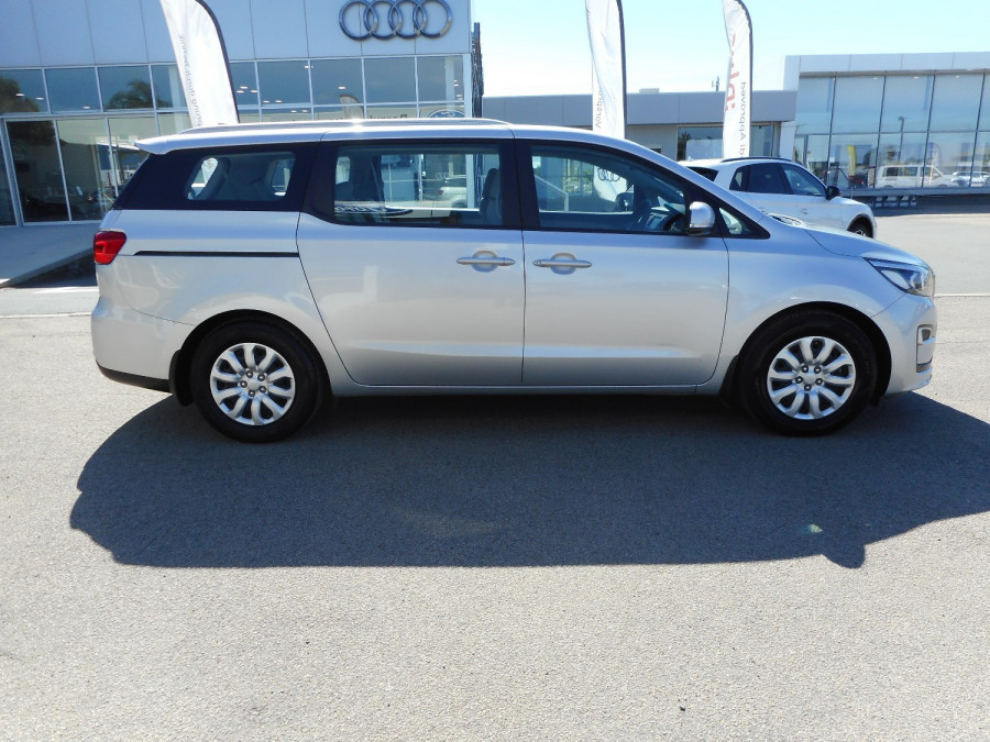 2018 Kia Carnival YP S Wagon Image 1