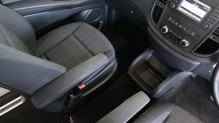2020 Mercedes-Benz Vito Van Image 7