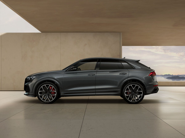 2026 Audi RS Q8 F1  TFSI SUV image 3