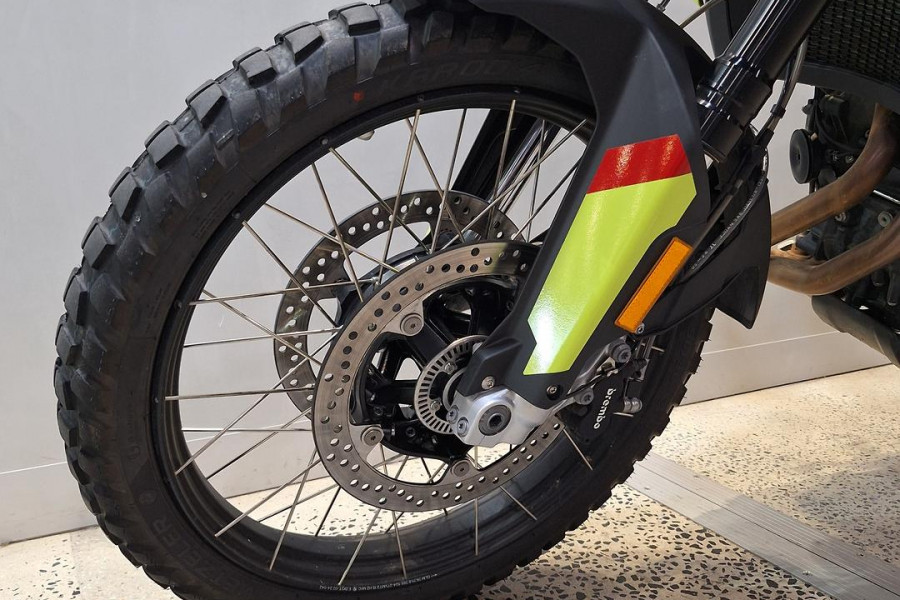 2025 BMW F 900 GS F 900