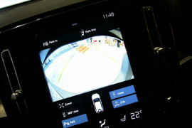 2018 MY19 Volvo XC40 T4 Momentum Suv