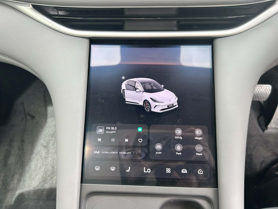 2026 MG IM6 Platinum SUV Image 12