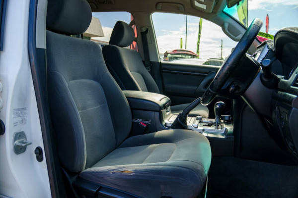 2016 Toyota LandCruiser VDJ200R GXL SUV Image 15