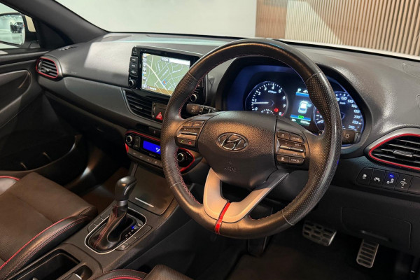 2017 MY18 Hyundai i30 PD SR Hatch Image 12