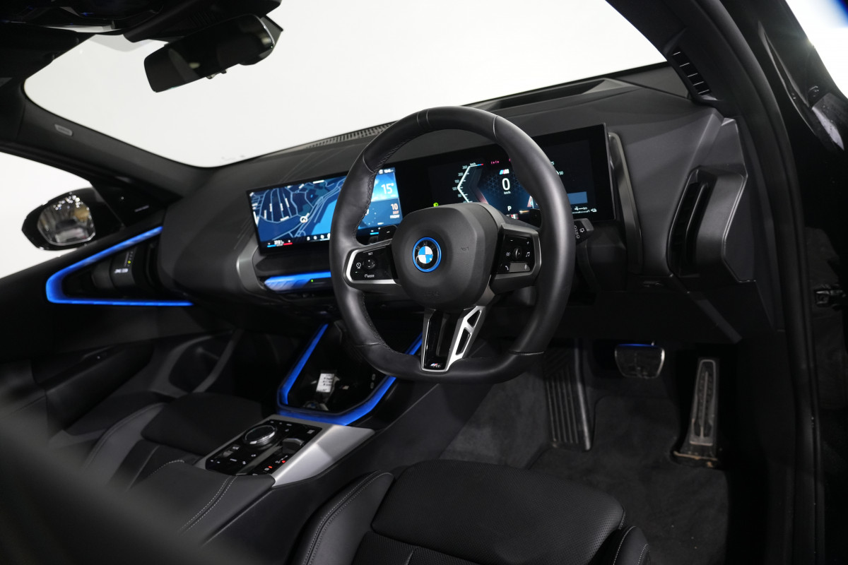2025 BMW X3 30e xDrive SUV