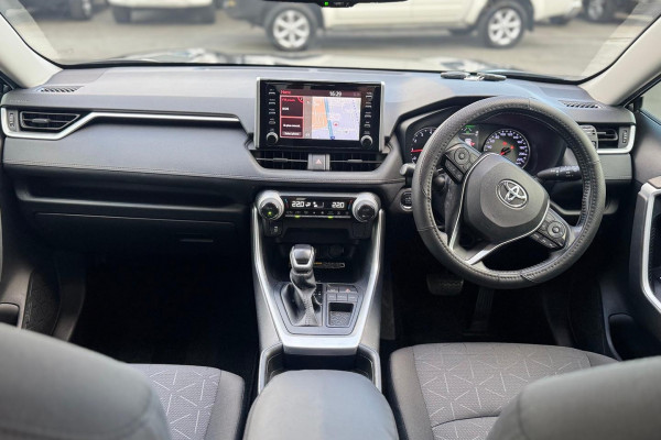 2020 Toyota RAV4 MXAA52R GXL SUV Image 16