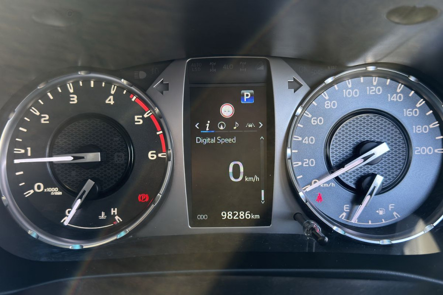 2022 Toyota HiLux GUN126R SR5 Ute Image 5
