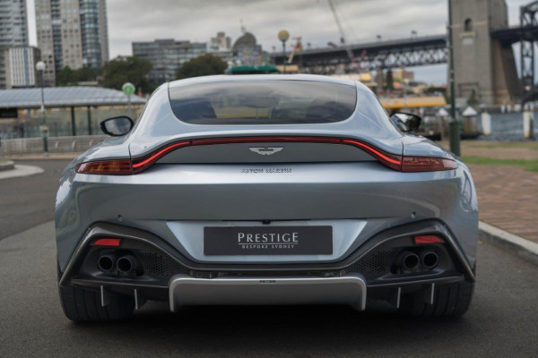 2019 Aston Martin Vantage Coupe Image 5