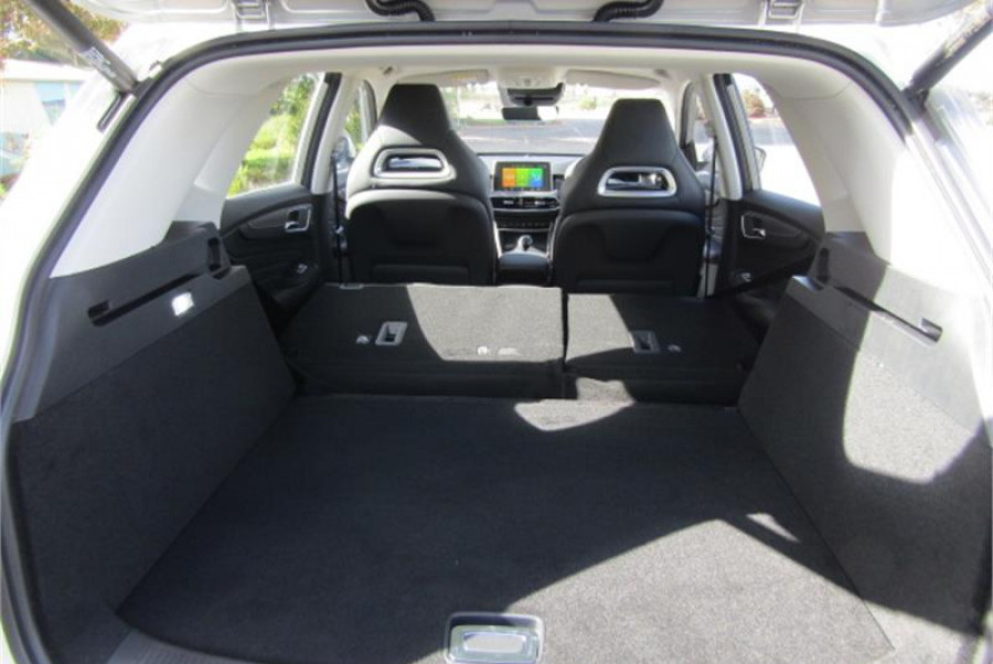 2022 MY23 MG HS Plus EV SAS23 Essence SUV Image 14