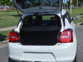 2018 Suzuki Swift AZ Navigator Hatchback