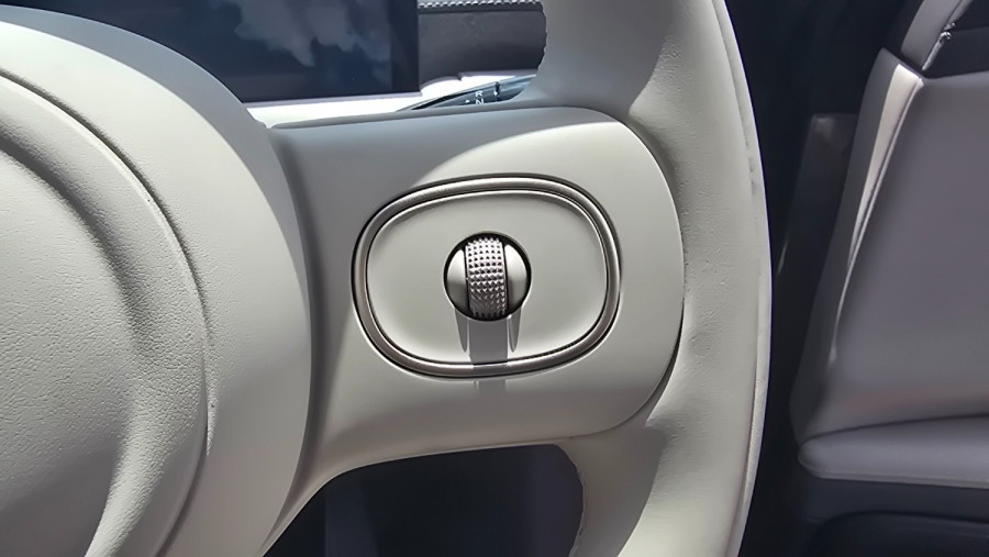 2025 MG IM6 S12L Platinum SUV Image 11