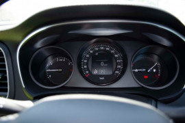 2018 MY17 Renault Megane Sedan LFF Zen Sedan