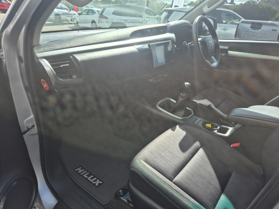 2018 Toyota HiLux  SR5 Double Cab Pick Up Image 26