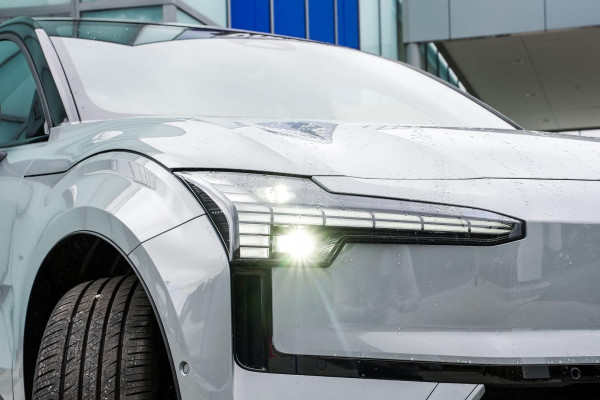 2024 MY25 Volvo EX30  Twin Motor Performance Ultra SUV Image 20
