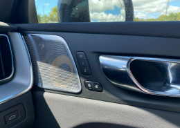 2019 MY20 Volvo XC60 246 MY20 D5 R-Design (AWD) Suv