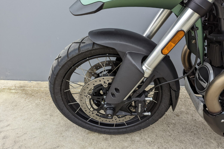 2021 Moto Guzzi V85 V85 TT Centenario Image 7