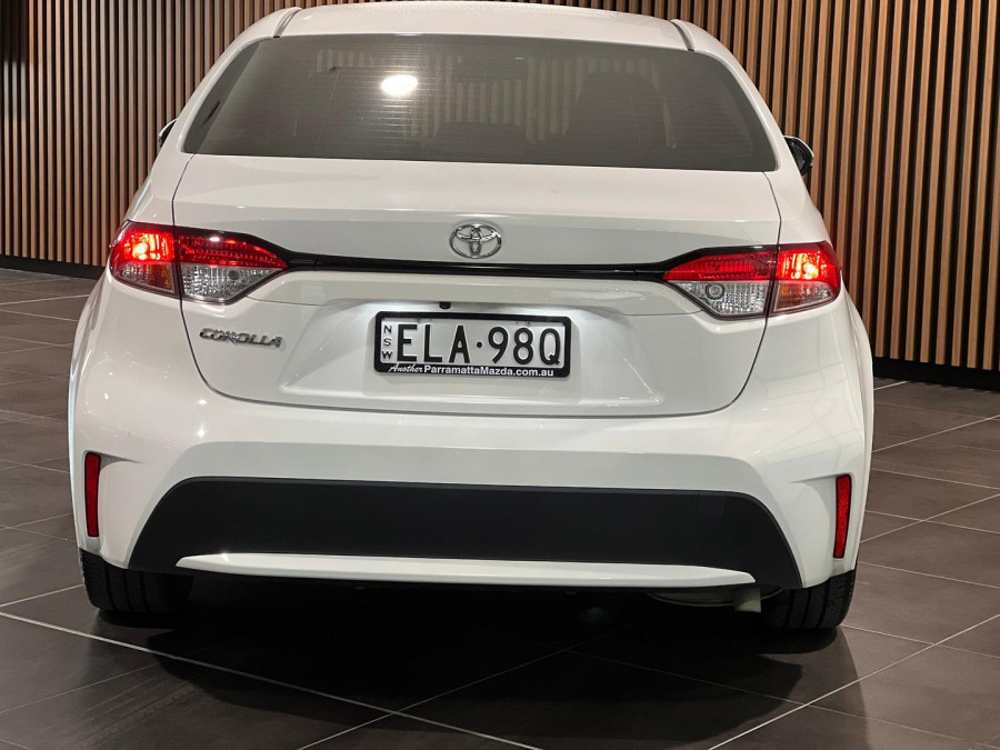 2020 Toyota Corolla ZRE SX Sedan Image 4