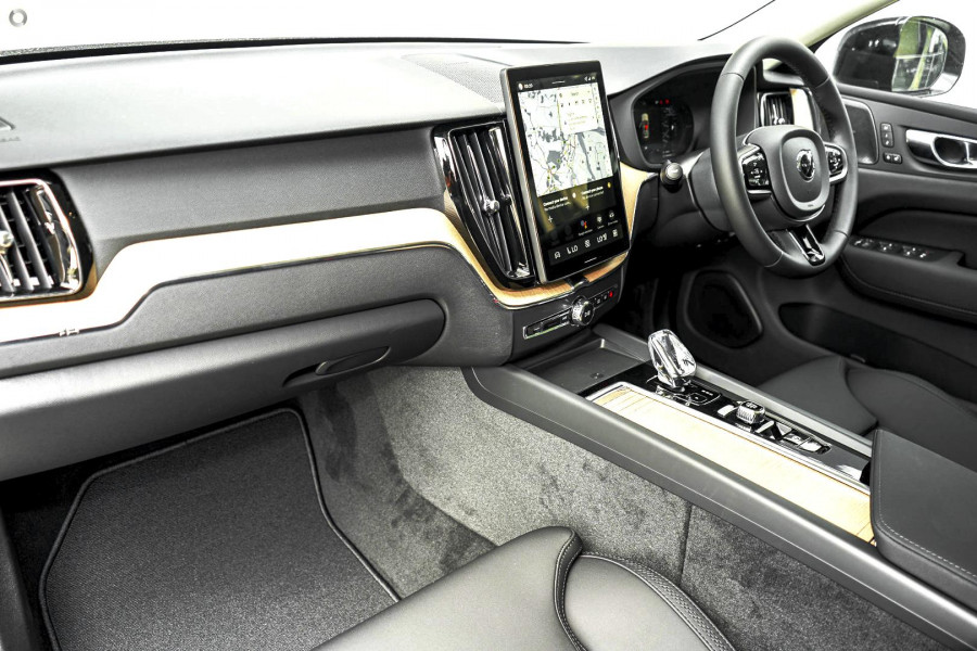 2025 MY26 Volvo XC60 UZ Plus T8 Plug-in Hybrid Dark SUV Image 6