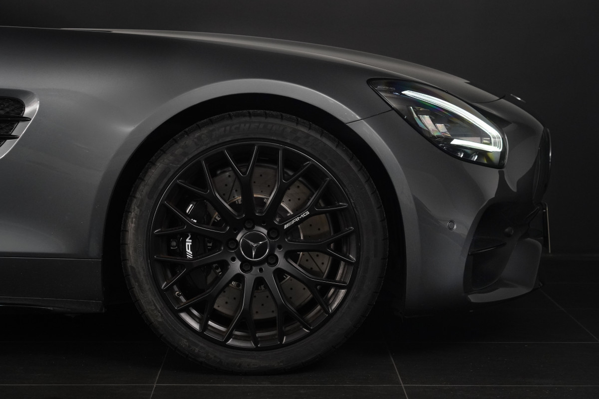 2021 Mercedes-Benz AMG GT Night Edition Coupe Image 5