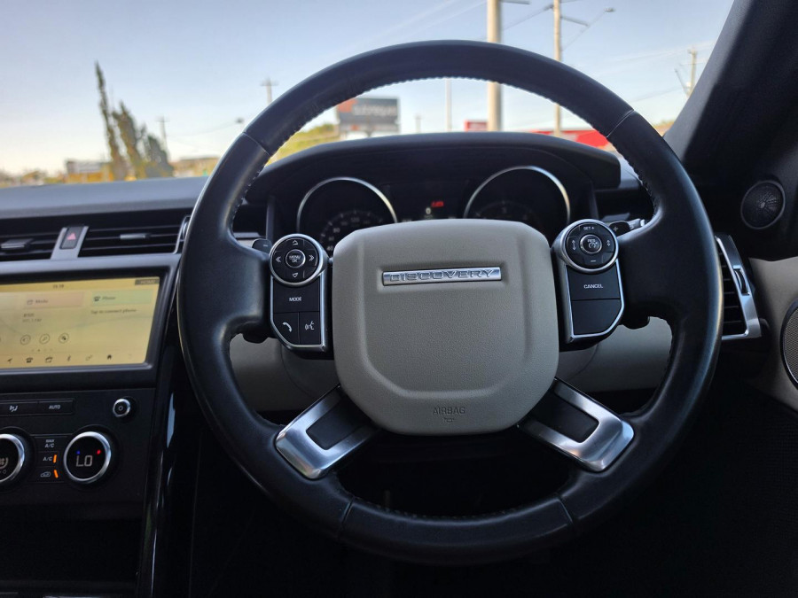 2018 Land Rover Discovery Series 5 SE SUV Image 20